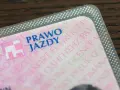 Prawo jazdy po zdanym egzaminie to Twój bilet do wolności. Zobacz, jak wyrobić prawo jazdy po zdanym egzaminie.